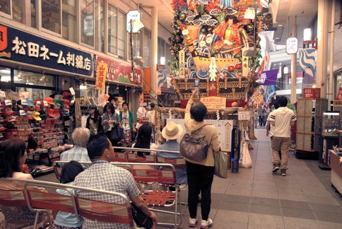 エアコンを使わずに家を涼しくする方法 - 扇風機